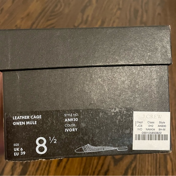 NEW with box JCrew Leather Cage Gwen Mule. Size 8.5 - Picture 4 of 4